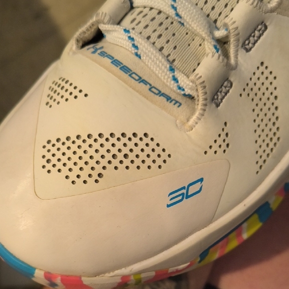 Steph Curry's Under Armour White and Teal Athletic High's OG Sneakers Not Remix - Picture 7 of 8